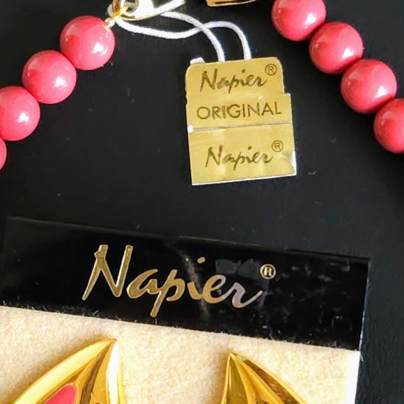 Vintage Napier '80s Beaded and Enameled Necklace & Earring Set - Picture 7 of 9